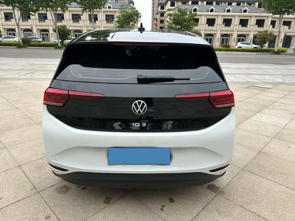 2025 Volkswagen ID.3 BEV 52.8KWH,autocango,china used car exporter,china ev exporter,chinese used car exporter,chinese used ev exporter
