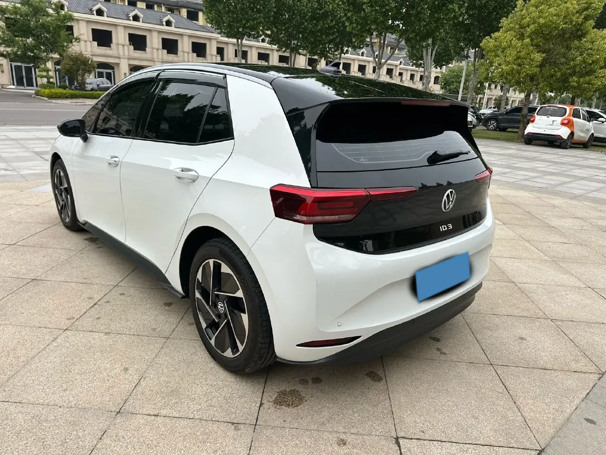 2025 Volkswagen ID.3 BEV 52.8KWH,autocango,china used car exporter,china ev exporter,chinese used car exporter,chinese used ev exporter
