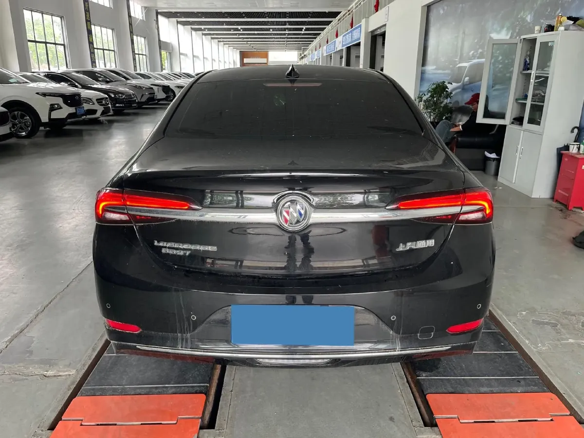 2021 Buick Larcosse 1.5T 169HP L4 9AT,autocango,china used car exporter,china ev exporter,chinese used car exporter,chinese used ev exporter