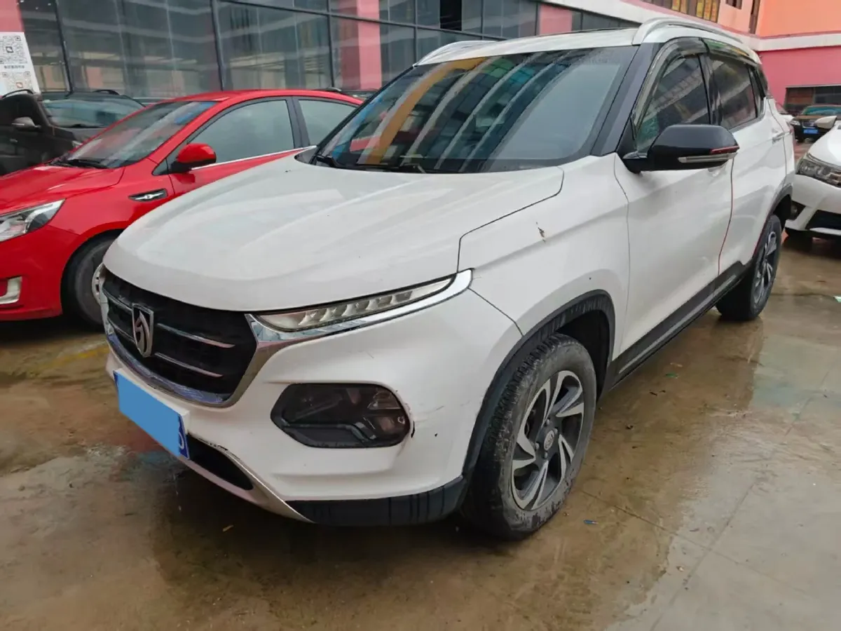 2017 BaoJun 510 1.5L 112HP L4 6MT,autocango,china used car exporter,china ev exporter,chinese used car exporter,chinese used ev exporter