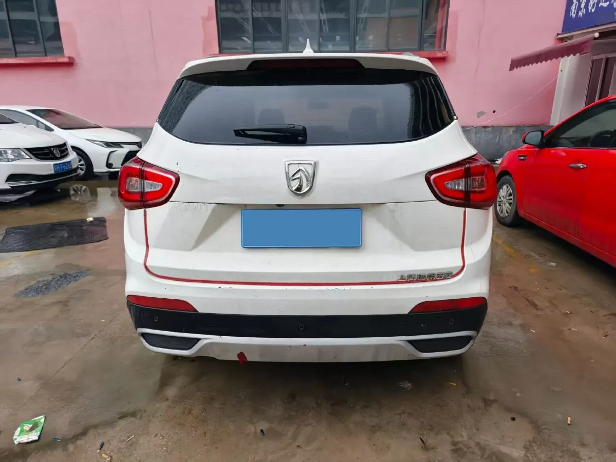 2017 BaoJun 510 1.5L 112HP L4 6MT,autocango,china used car exporter,china ev exporter,chinese used car exporter,chinese used ev exporter