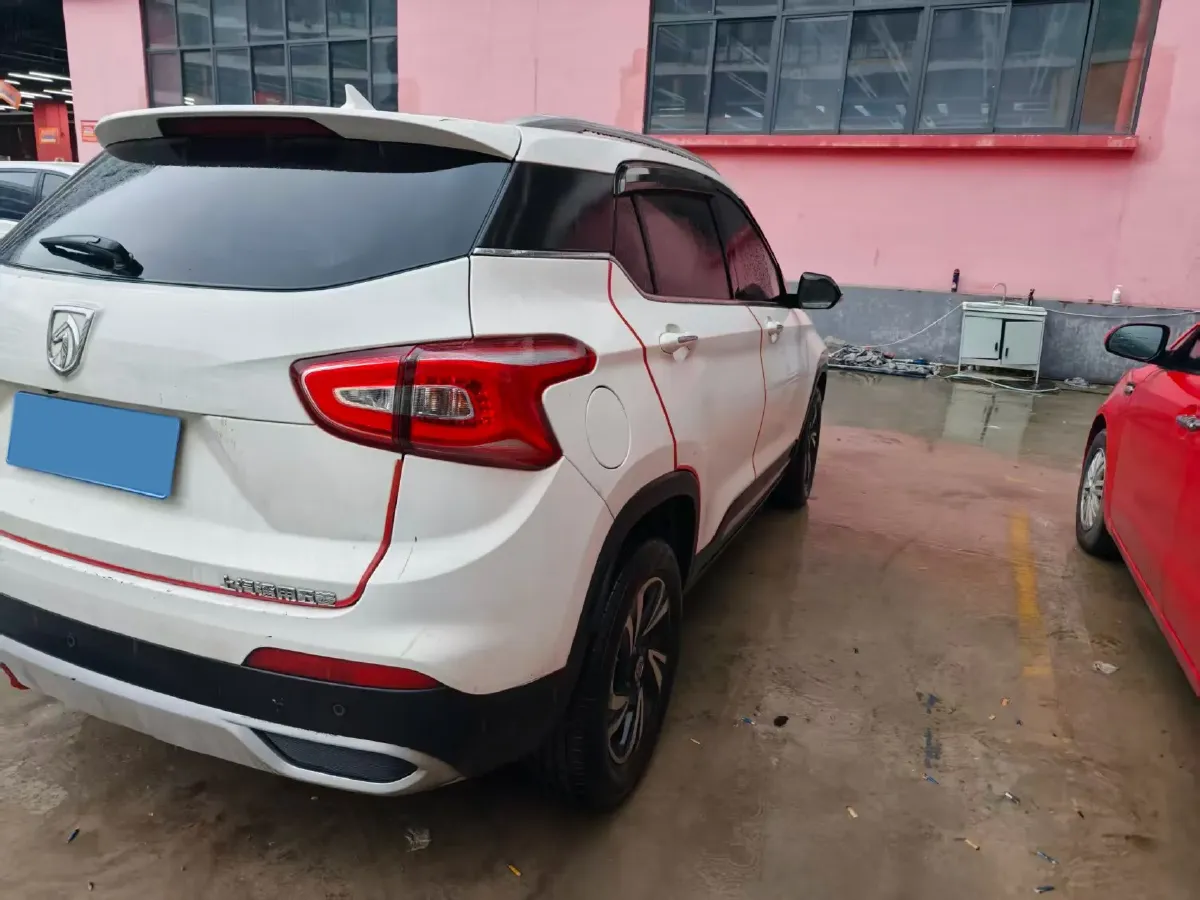 2017 BaoJun 510 1.5L 112HP L4 6MT,autocango,china used car exporter,china ev exporter,chinese used car exporter,chinese used ev exporter