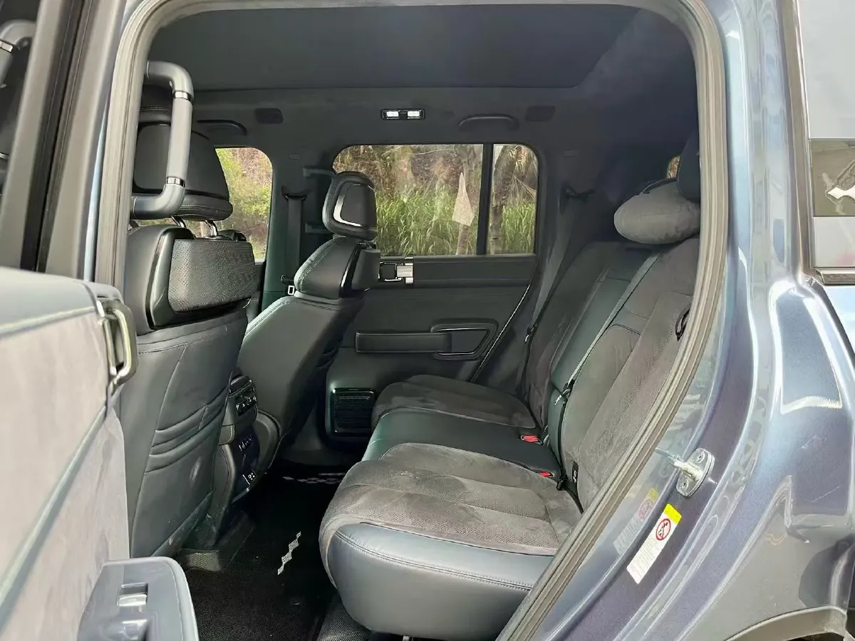 2023 FangChengBao Bao 5 1.5T 194HP L4 E-CVT PHEV 31.8KWH,autocango,china used car exporter,china ev exporter,chinese used car exporter,chinese used ev exporter