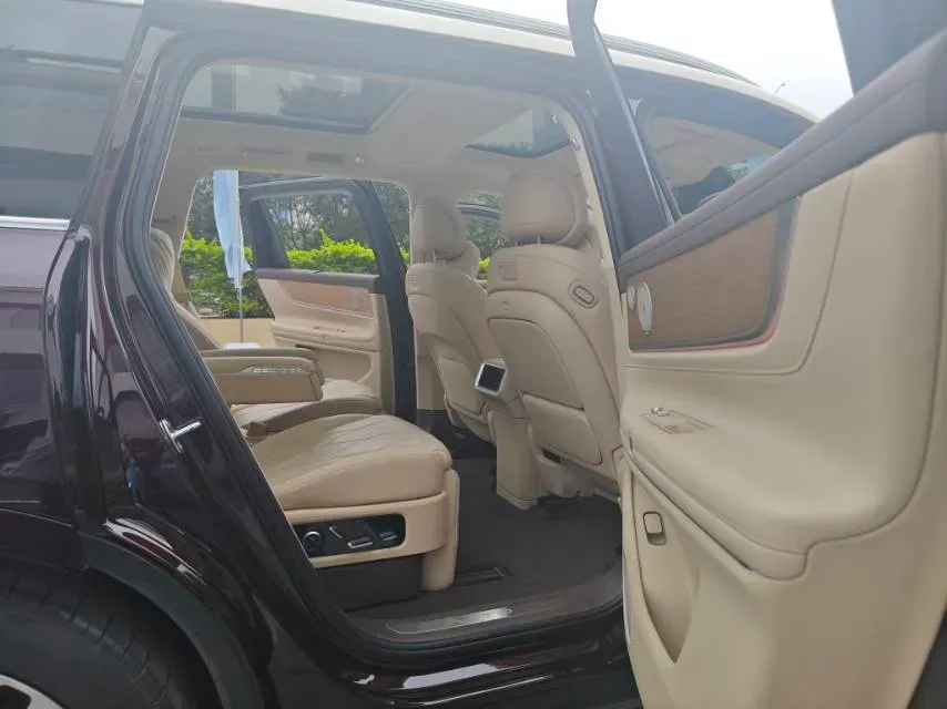 2025 AITO AITO M9 REEV 160HP REEV 52KWH,autocango,china used car exporter,china ev exporter,chinese used car exporter,chinese used ev exporter