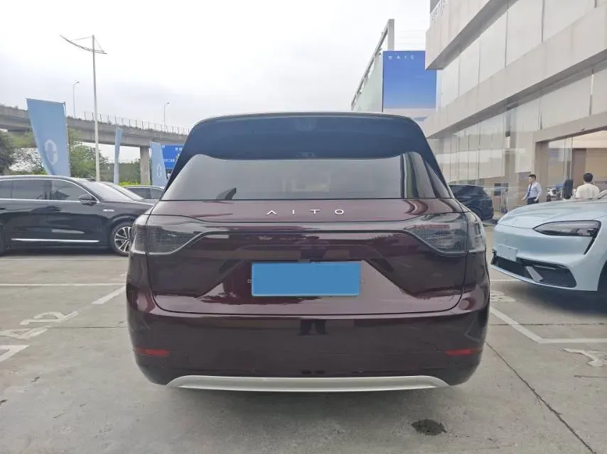 2025 AITO AITO M9 REEV 160HP REEV 52KWH,autocango,china used car exporter,china ev exporter,chinese used car exporter,chinese used ev exporter