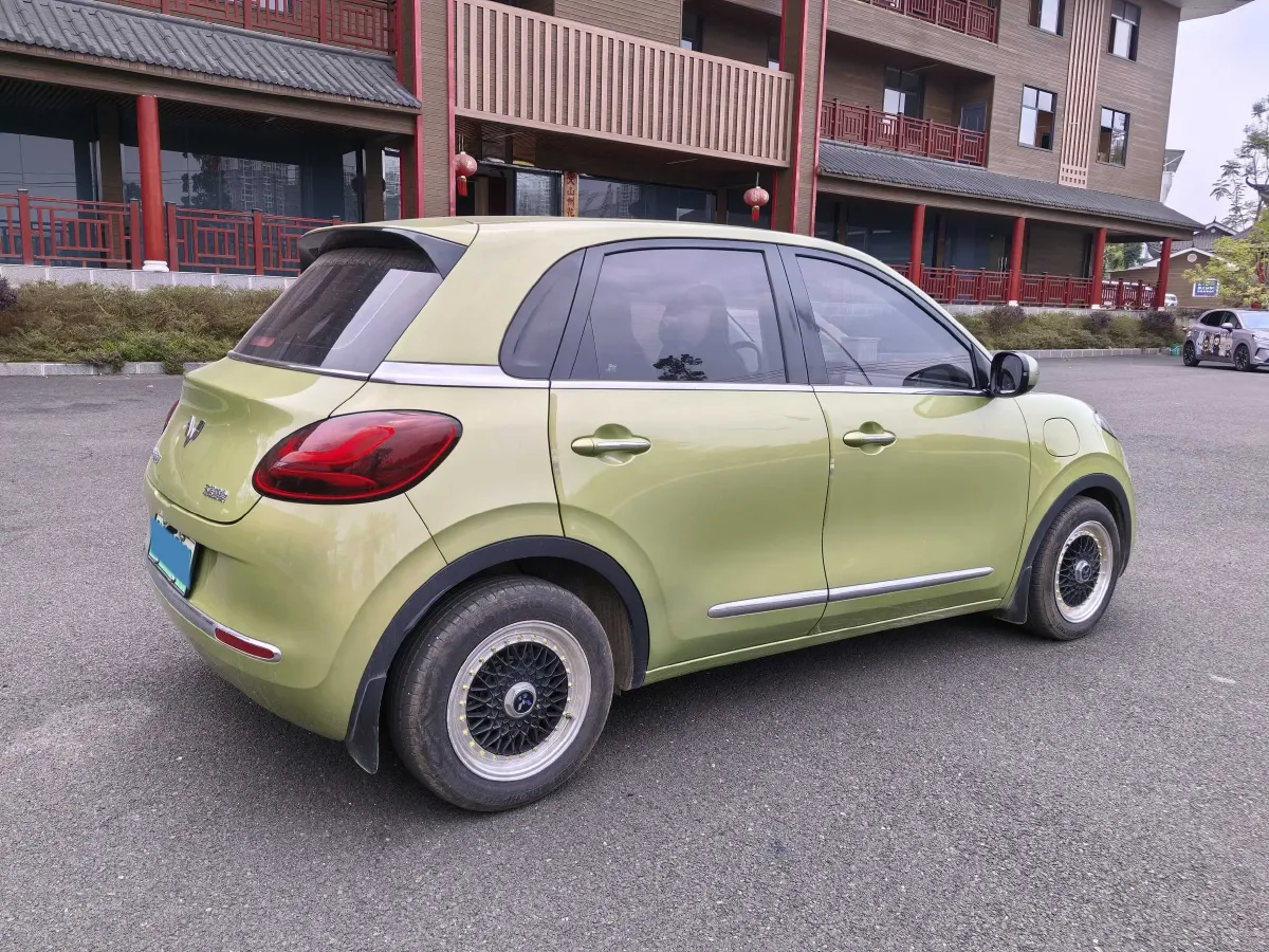 2023 WuLing BinGuo BEV 31.9KWH,autocango,china used car exporter,china ev exporter,chinese used car exporter,chinese used ev exporter