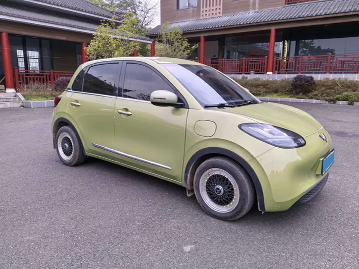 2023 WuLing BinGuo BEV 31.9KWH,autocango,china used car exporter,china ev exporter,chinese used car exporter,chinese used ev exporter