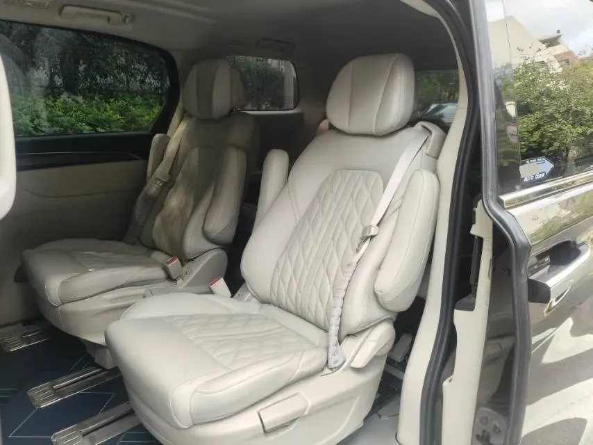 2021 Buick GL8 2.0T 237HP L4 9AT,autocango,china used car exporter,china ev exporter,chinese used car exporter,chinese used ev exporter