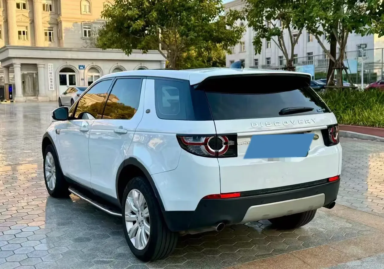 2018 Land Rover Discovery Sport 2.0T 241HP L4 9AT,autocango,china used car exporter,china ev exporter,chinese used car exporter,chinese used ev exporter