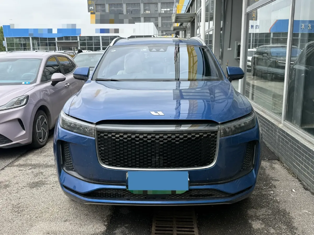 2020 Li ONE Range Extended 131HP REEV 40.5KWH,autocango,china used car exporter,china ev exporter,chinese used car exporter,chinese used ev exporter