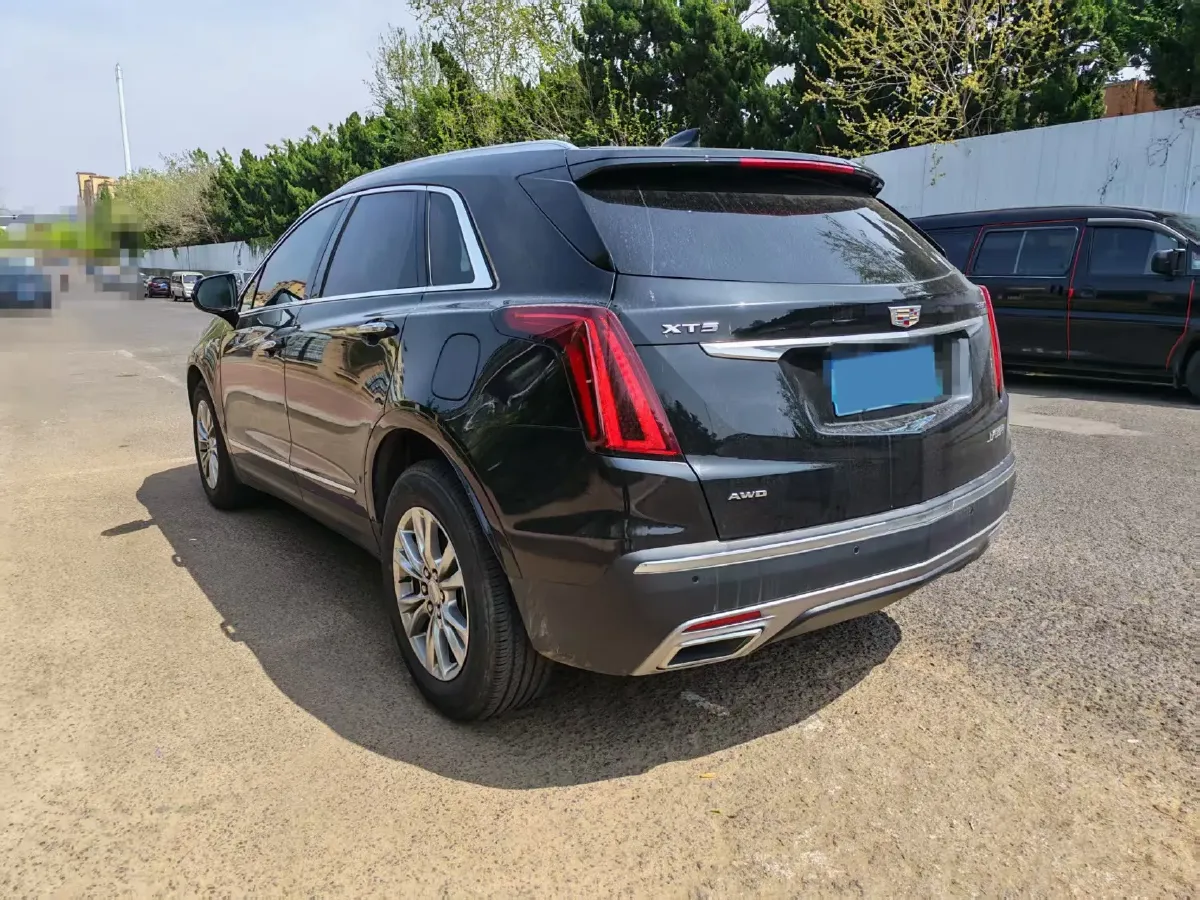 2021 Cadillac XT5 2.0T 237HP L4 9AT,autocango,china used car exporter,china ev exporter,chinese used car exporter,chinese used ev exporter