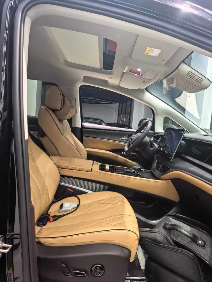 2024 Denza D9 1.5T 139HP L4 E-CVT PHEV 40KWH,autocango,china used car exporter,china ev exporter,chinese used car exporter,chinese used ev exporter