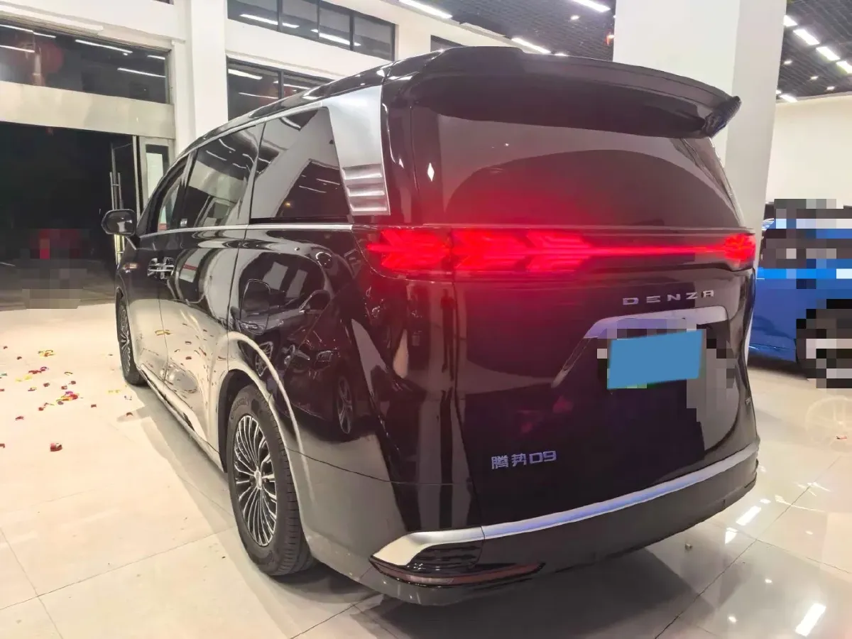 2024 Denza D9 1.5T 139HP L4 E-CVT PHEV 40KWH,autocango,china used car exporter,china ev exporter,chinese used car exporter,chinese used ev exporter