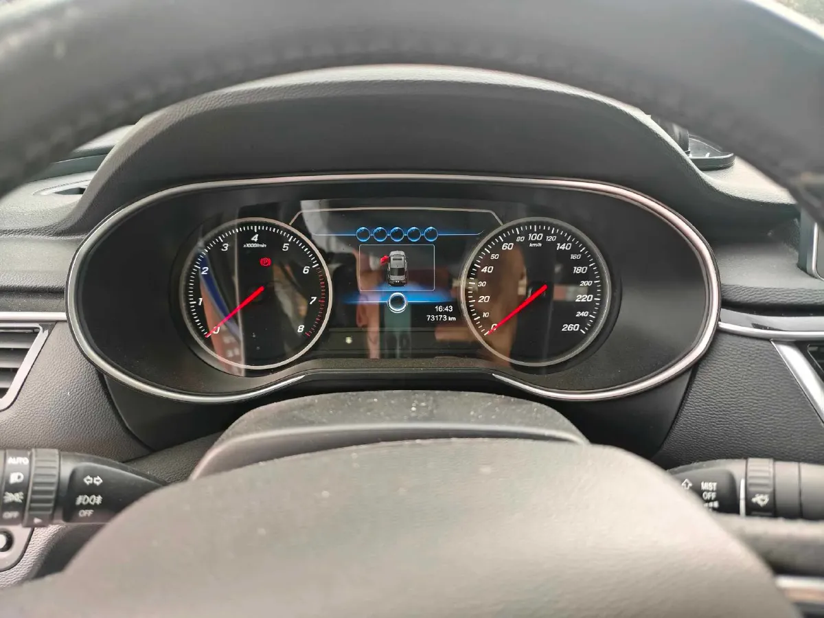 2020 HongQi H5 1.8T 197HP L4 6AT,autocango,china used car exporter,china ev exporter,chinese used car exporter,chinese used ev exporter