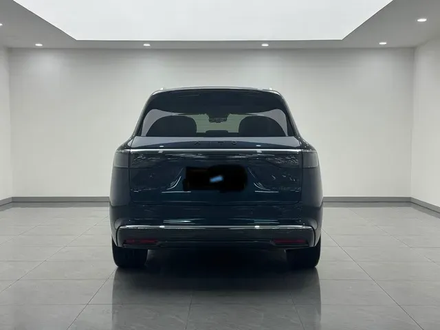 2025 AITO AITO M8 REEV 160HP REEV 53.4KWH,autocango,china used car exporter,china ev exporter,chinese used car exporter,chinese used ev exporter