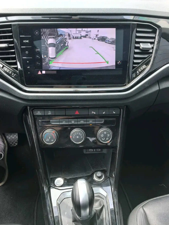 2022 Volkswagen T-Roc 1.4T 150HP L4 7DCT,autocango,china used car exporter,china ev exporter,chinese used car exporter,chinese used ev exporter