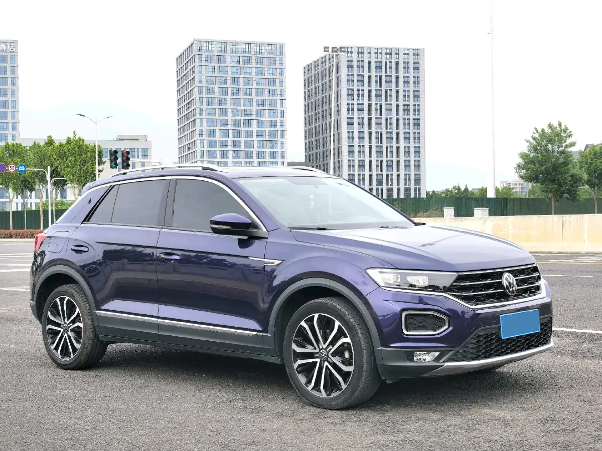 2022 Volkswagen T-Roc 1.4T 150HP L4 7DCT,autocango,china used car exporter,china ev exporter,chinese used car exporter,chinese used ev exporter