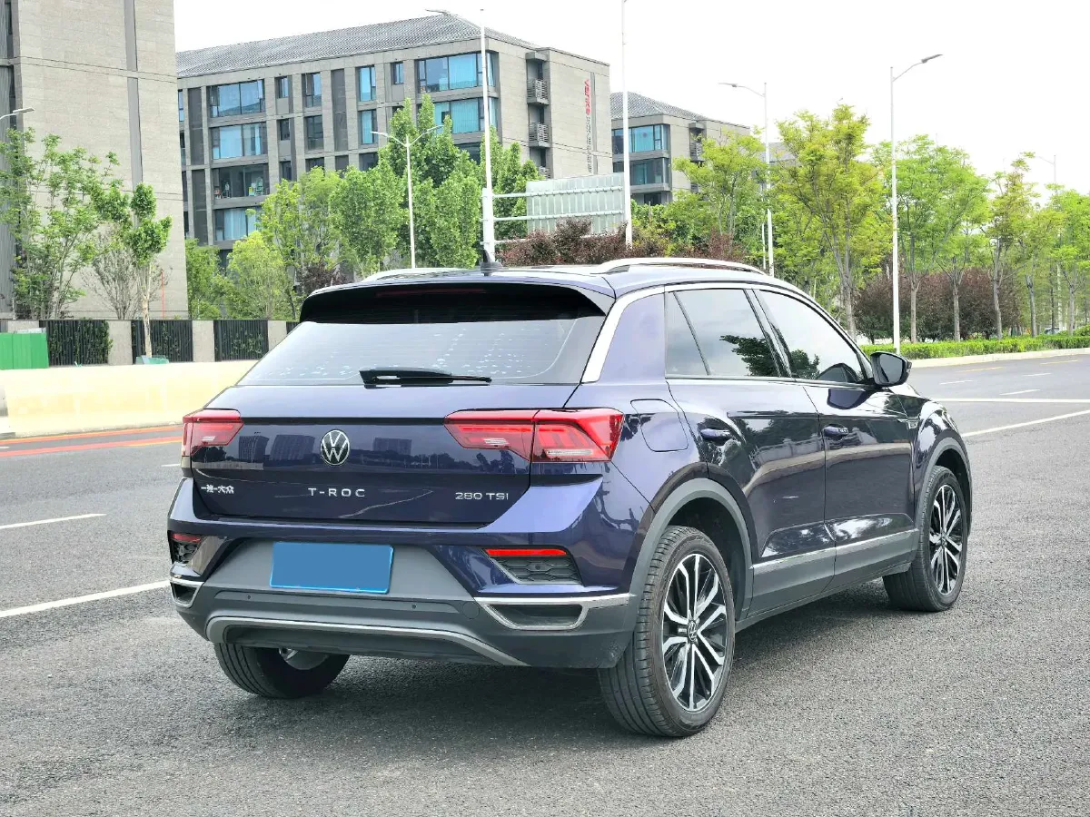 2022 Volkswagen T-Roc 1.4T 150HP L4 7DCT,autocango,china used car exporter,china ev exporter,chinese used car exporter,chinese used ev exporter