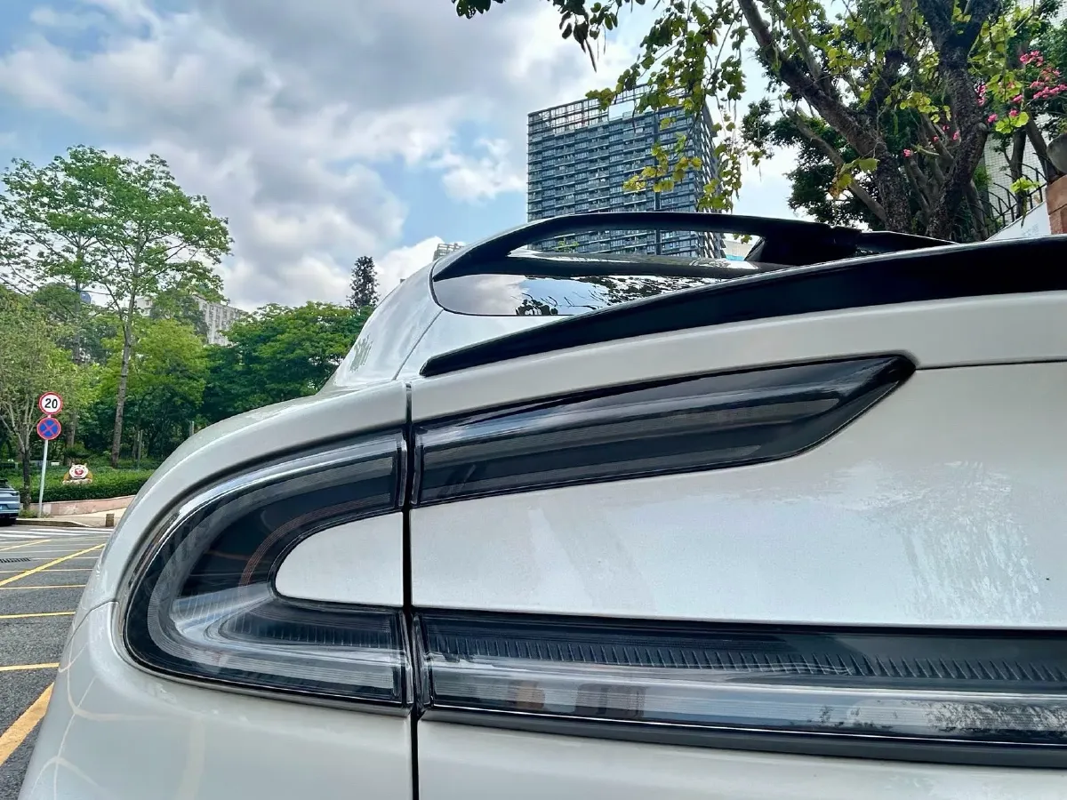 2025 MI YU7 BEV 101.7KWH,autocango,china used car exporter,china ev exporter,chinese used car exporter,chinese used ev exporter