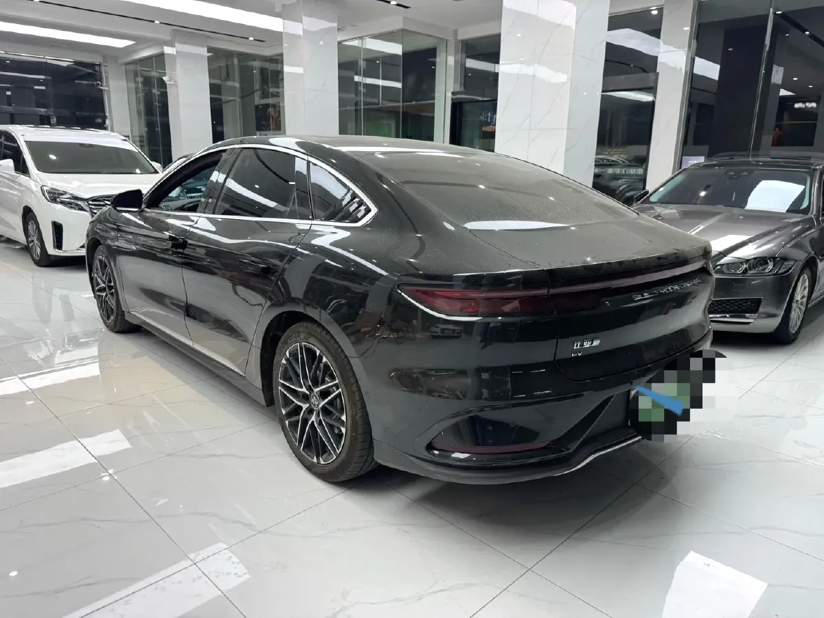 2025 BYD Han BEV 72KWH,autocango,china used car exporter,china ev exporter,chinese used car exporter,chinese used ev exporter