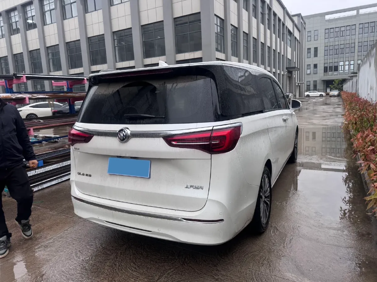 2020 Buick GL8 2.0T 237HP L4 9AT,autocango,china used car exporter,china ev exporter,chinese used car exporter,chinese used ev exporter