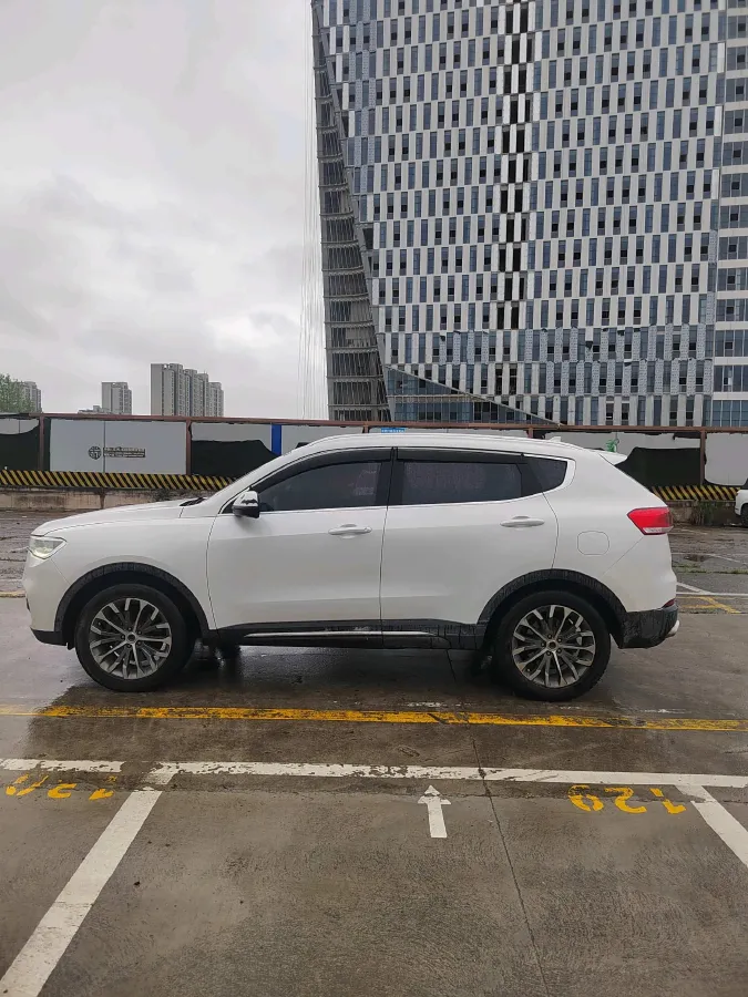 2017 Haval H6 1.5T 169HP L4 7DCT,autocango,china used car exporter,china ev exporter,chinese used car exporter,chinese used ev exporter