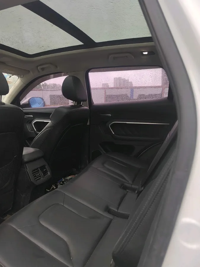 2017 Haval H6 1.5T 169HP L4 7DCT,autocango,china used car exporter,china ev exporter,chinese used car exporter,chinese used ev exporter