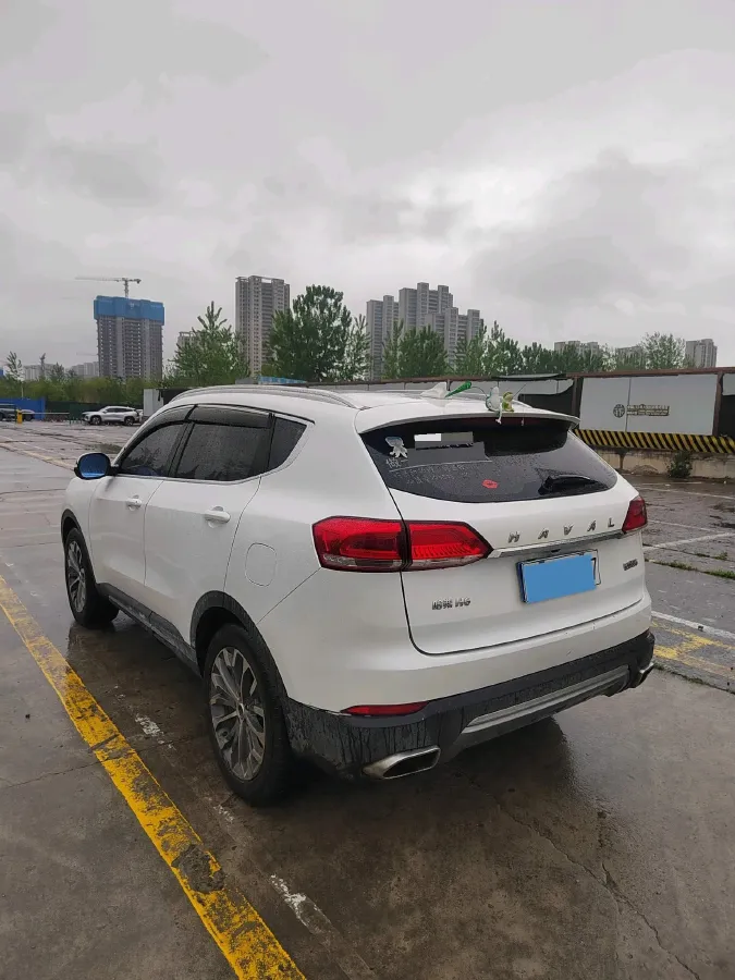 2017 Haval H6 1.5T 169HP L4 7DCT,autocango,china used car exporter,china ev exporter,chinese used car exporter,chinese used ev exporter