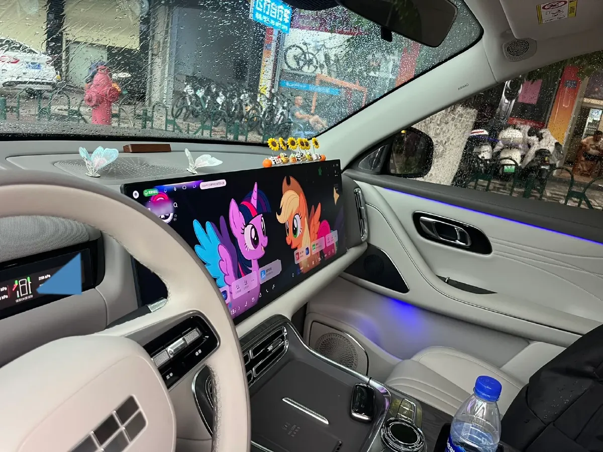 2025 Volkswagen Tiguan L 2.0T 220HP L4 7DCT,autocango,china used car exporter,china ev exporter,chinese used car exporter,chinese used ev exporter