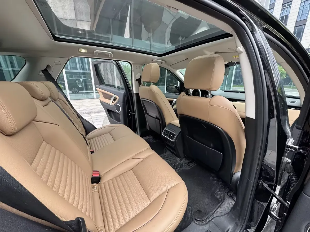 2024 Land Rover Discovery Sport 2.0T 249HP L4 9AT,autocango,china used car exporter,china ev exporter,chinese used car exporter,chinese used ev exporter