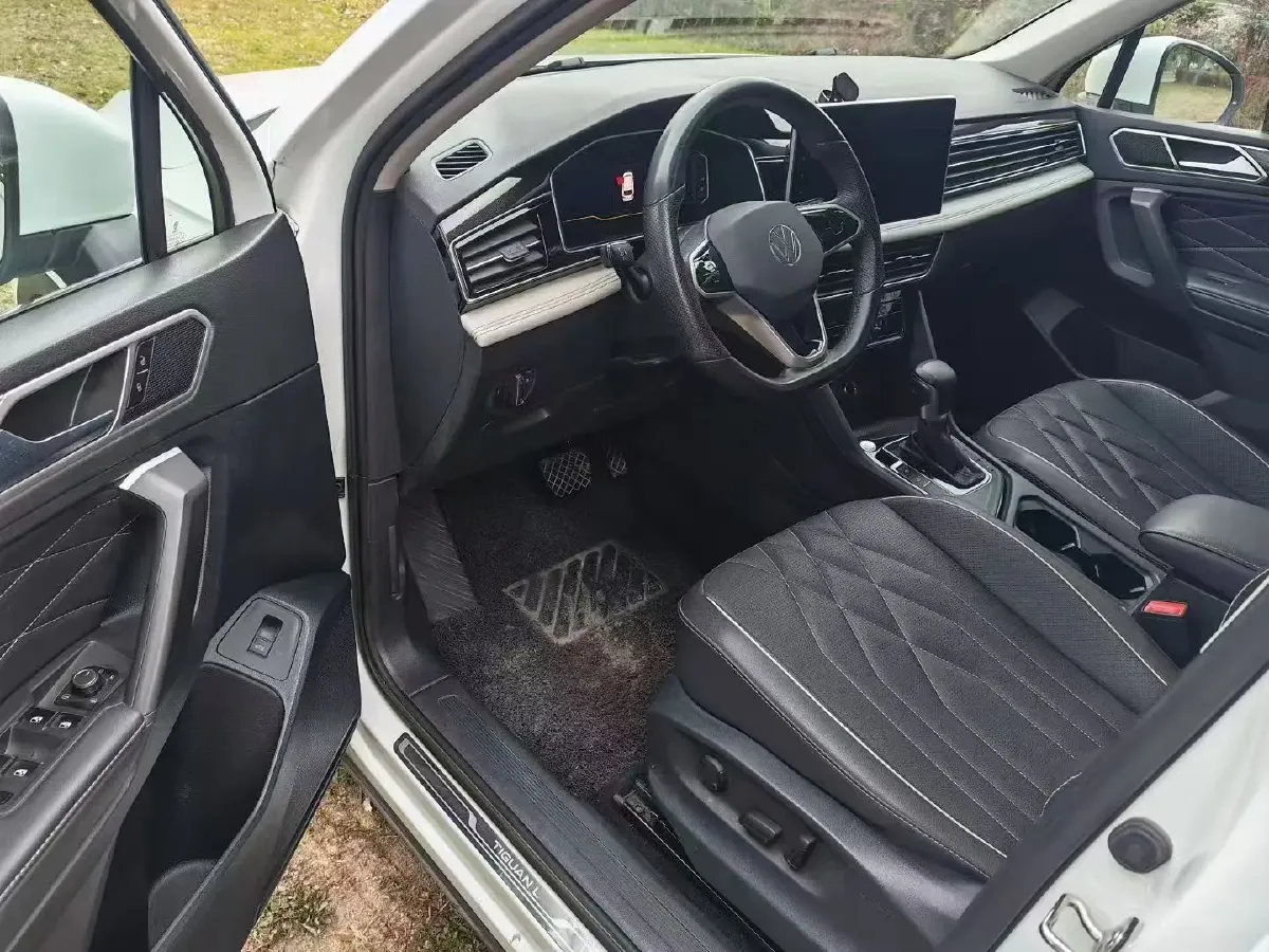 2023 Volkswagen Tiguan L 1.5T 160HP L4 7DCT,autocango,china used car exporter,china ev exporter,chinese used car exporter,chinese used ev exporter