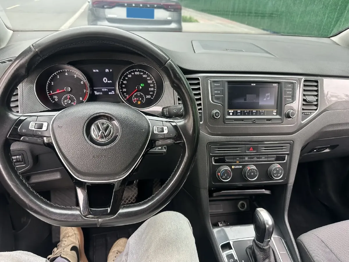 2018 Volkswagen Golf Sportsvan 1.4T 131HP L4 7DCT,autocango,china used car exporter,china ev exporter,chinese used car exporter,chinese used ev exporter