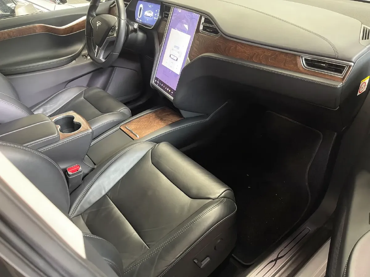 2017 Tesla Model X BEV 100KWH,autocango,china used car exporter,china ev exporter,chinese used car exporter,chinese used ev exporter