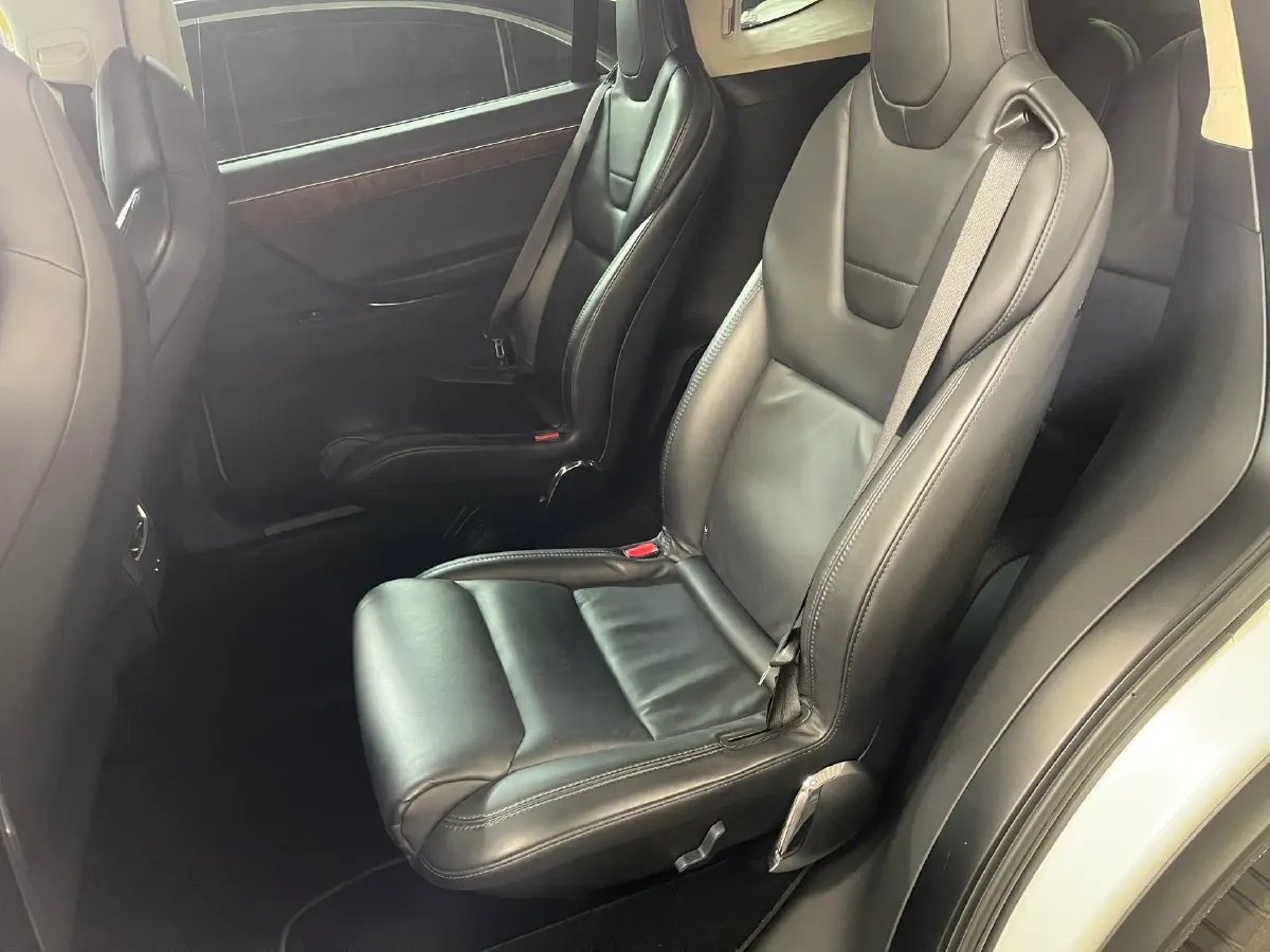 2017 Tesla Model X BEV 100KWH,autocango,china used car exporter,china ev exporter,chinese used car exporter,chinese used ev exporter