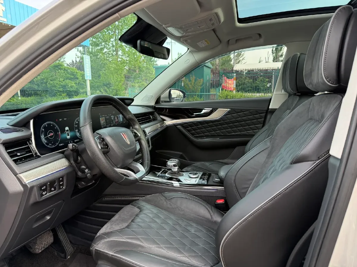 2022 HongQi HS5 2.0T 224HP L4 6AT,autocango,china used car exporter,china ev exporter,chinese used car exporter,chinese used ev exporter