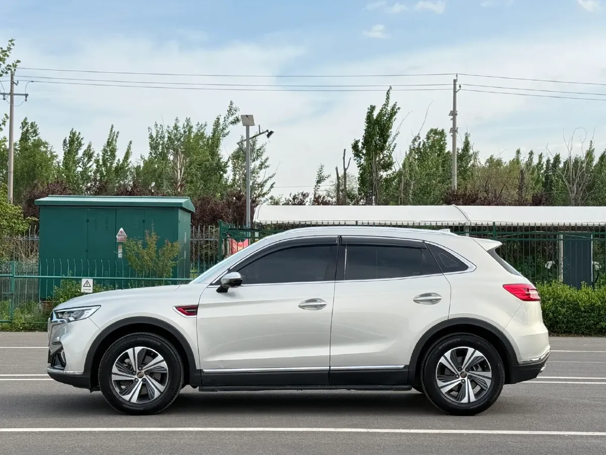 2022 HongQi HS5 2.0T 224HP L4 6AT,autocango,china used car exporter,china ev exporter,chinese used car exporter,chinese used ev exporter