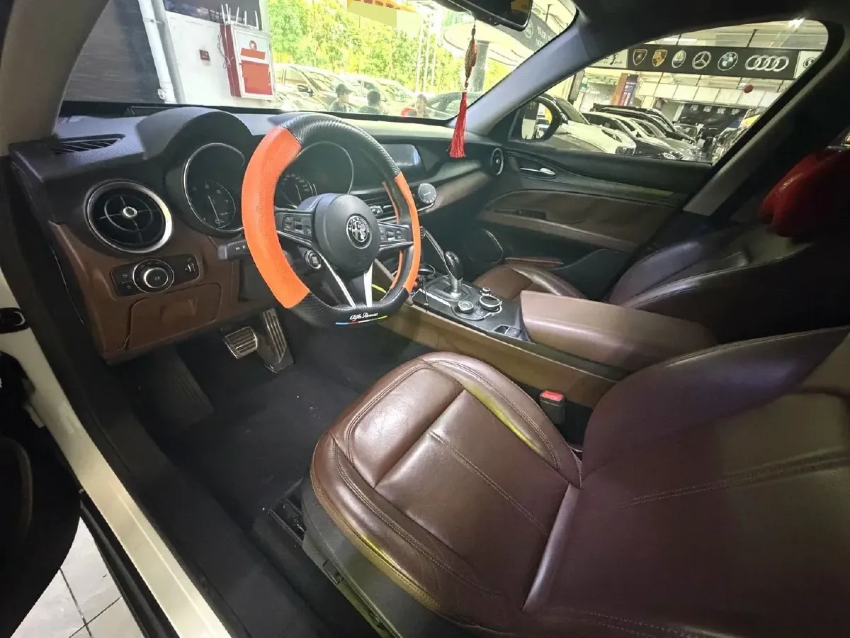 2017 Lexus NX 2.0T 238HP L4 6AT,autocango,china used car exporter,china ev exporter,chinese used car exporter,chinese used ev exporter