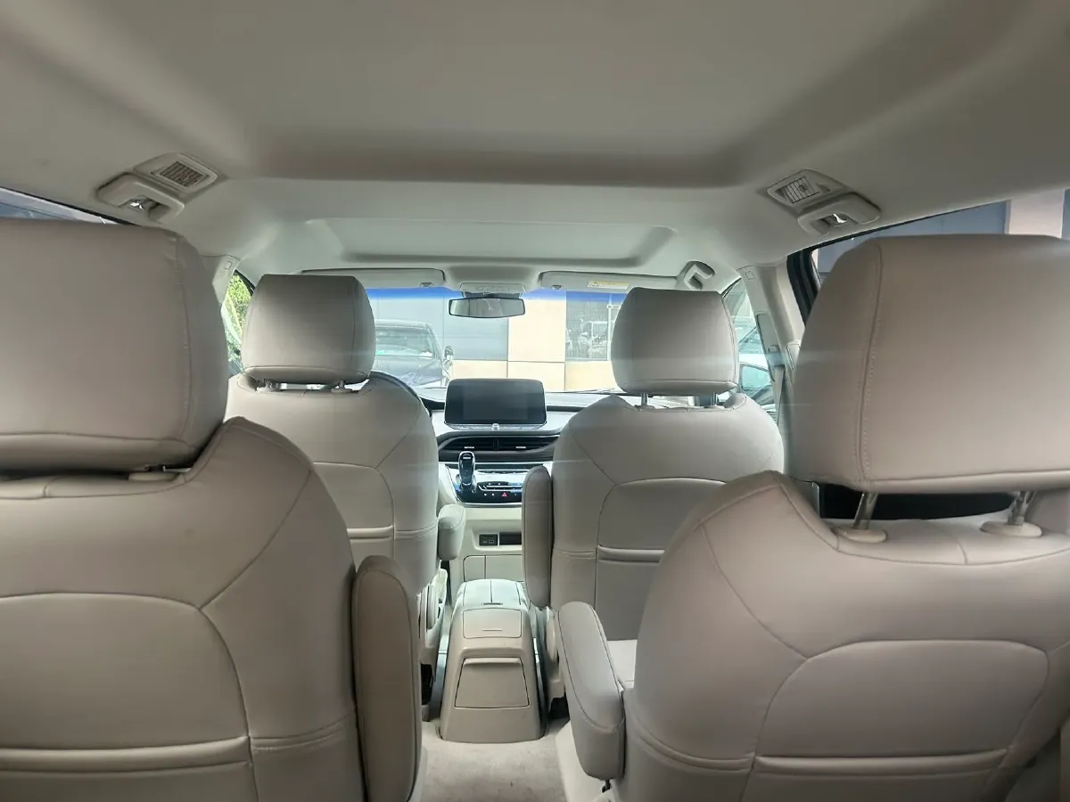 2023 Buick GL8 2.0T 237HP L4 9AT,autocango,china used car exporter,china ev exporter,chinese used car exporter,chinese used ev exporter