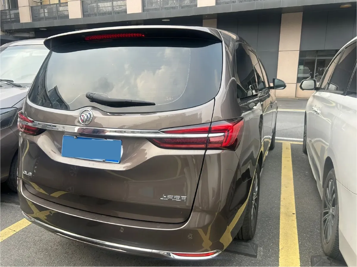 2023 Buick GL8 2.0T 237HP L4 9AT,autocango,china used car exporter,china ev exporter,chinese used car exporter,chinese used ev exporter