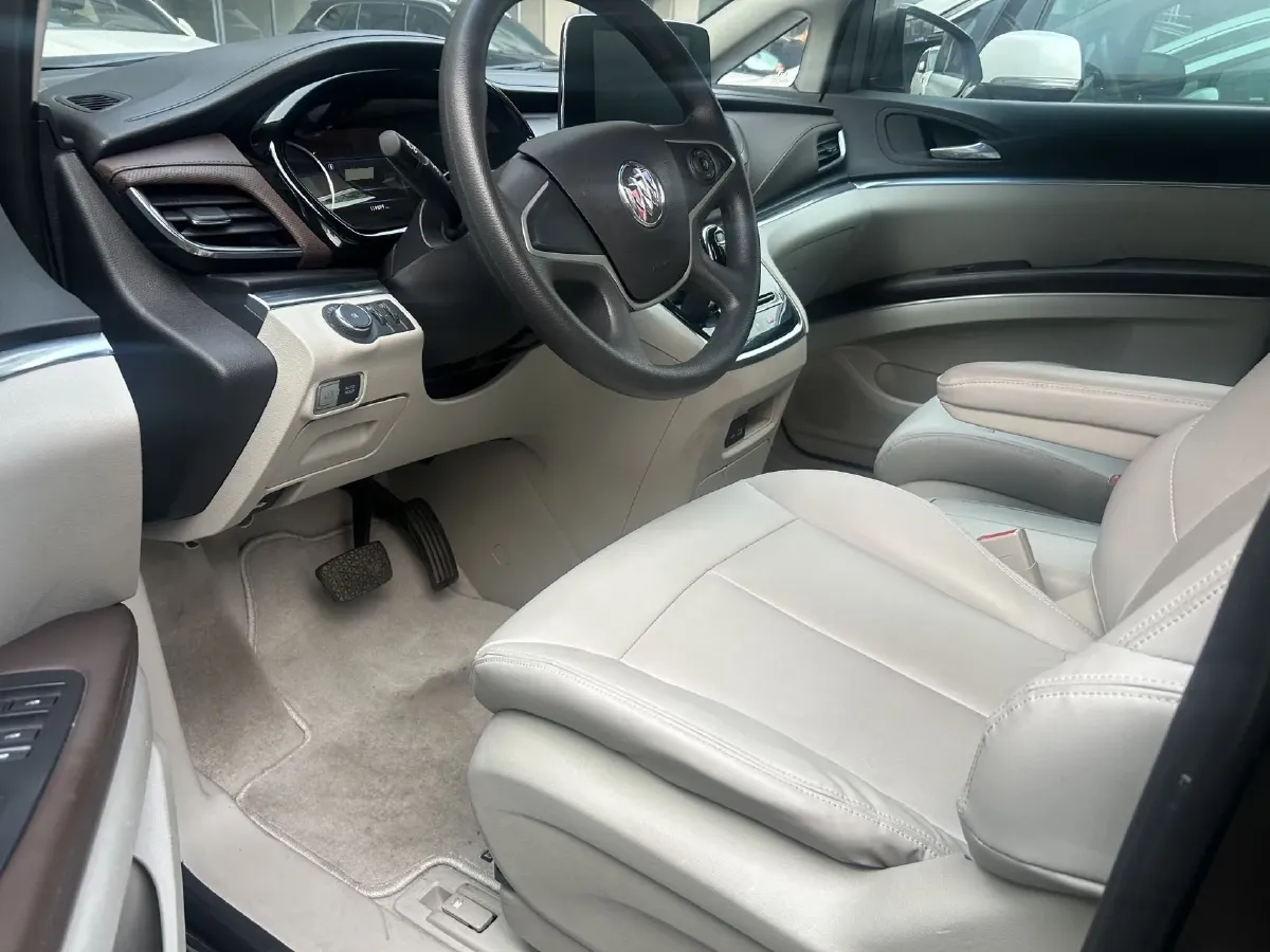 2023 Buick GL8 2.0T 237HP L4 9AT,autocango,china used car exporter,china ev exporter,chinese used car exporter,chinese used ev exporter