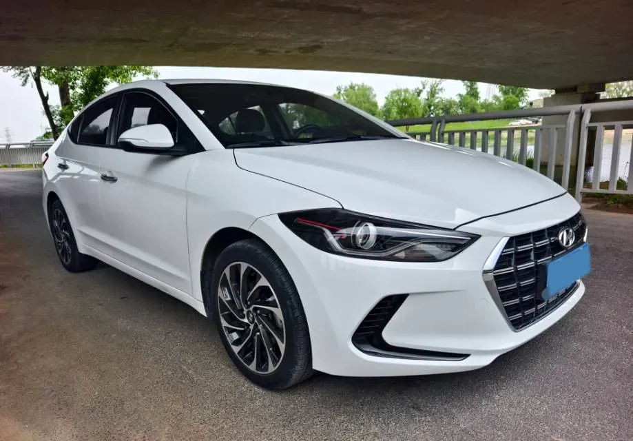 2020 Hyundai Elantra 1.5L 115HP L4 CVT,autocango,china used car exporter,china ev exporter,chinese used car exporter,chinese used ev exporter