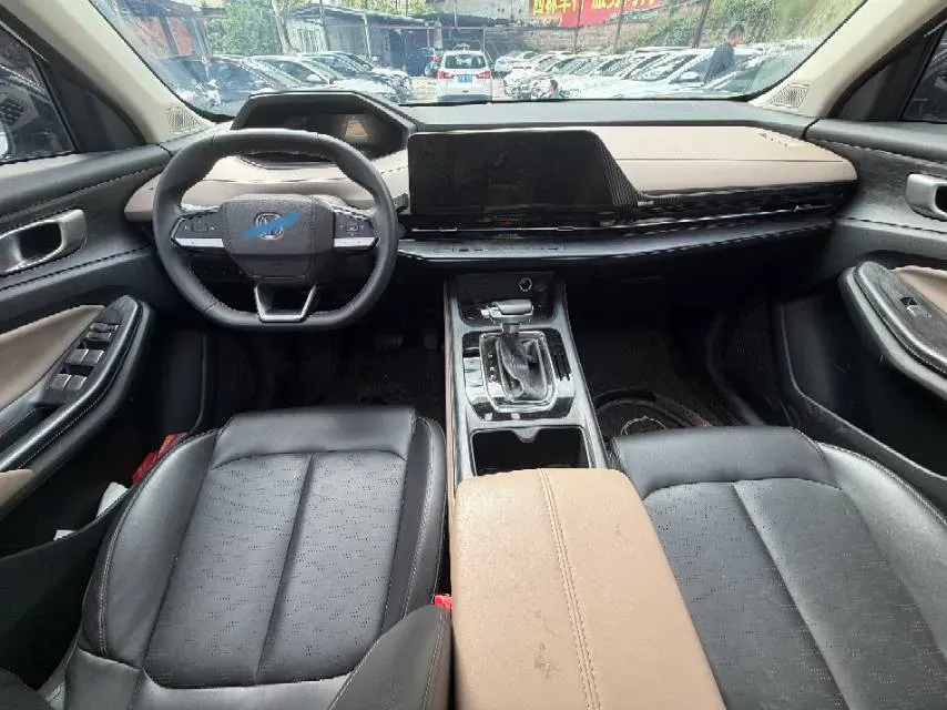 2022 ChangAn Oshan X7 Plus 1.5T 188HP L4 7DCT,autocango,china used car exporter,china ev exporter,chinese used car exporter,chinese used ev exporter
