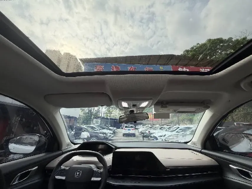 2022 ChangAn Oshan X7 Plus 1.5T 188HP L4 7DCT,autocango,china used car exporter,china ev exporter,chinese used car exporter,chinese used ev exporter