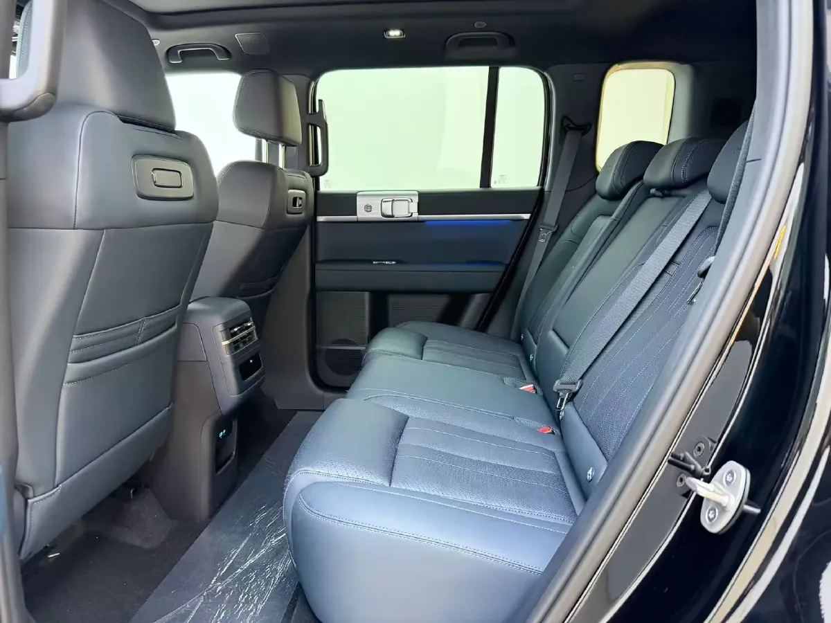 2025 FangChengBao Tai 7 1.5T 156HP L4 E-CVT PHEV,autocango,china used car exporter,china ev exporter,chinese used car exporter,chinese used ev exporter