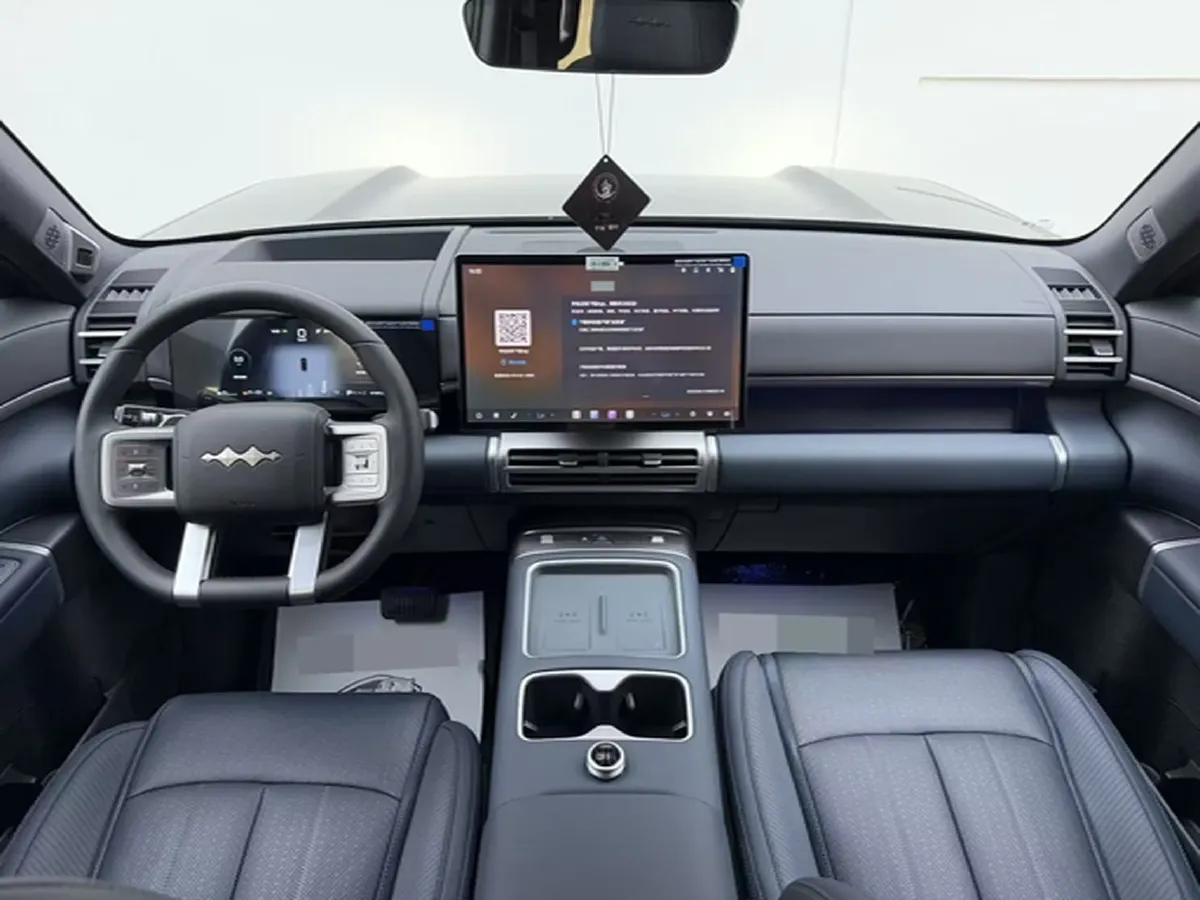 2025 FangChengBao Tai 7 1.5T 156HP L4 E-CVT PHEV,autocango,china used car exporter,china ev exporter,chinese used car exporter,chinese used ev exporter