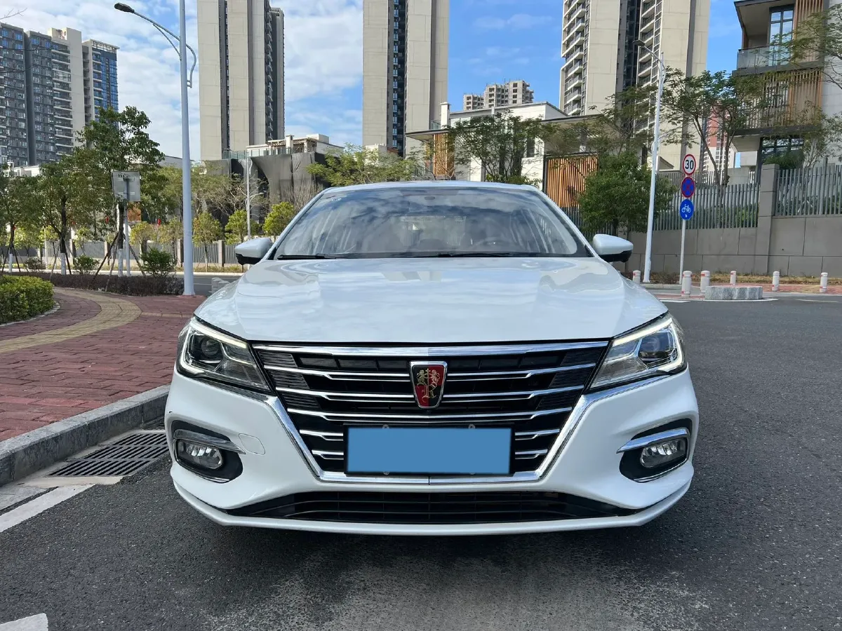 2020 Roewe i5 1.5L 120HP L4 CVT,autocango,china used car exporter,china ev exporter,chinese used car exporter,chinese used ev exporter