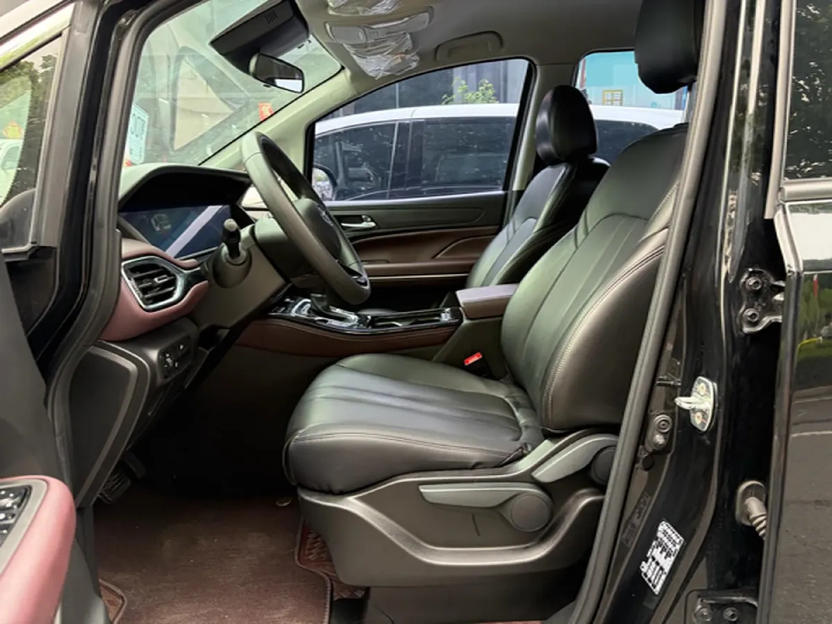 2023 GAC Trumpchi M6 1.5T 177HP L4 7DCT,autocango,china used car exporter,china ev exporter,chinese used car exporter,chinese used ev exporter