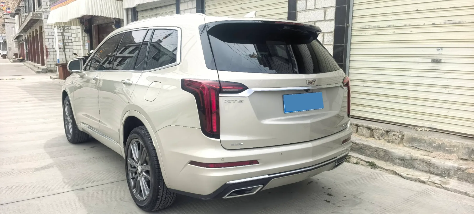 2022 Cadillac XT6 2.0T 237HP L4 9AT,autocango,china used car exporter,china ev exporter,chinese used car exporter,chinese used ev exporter