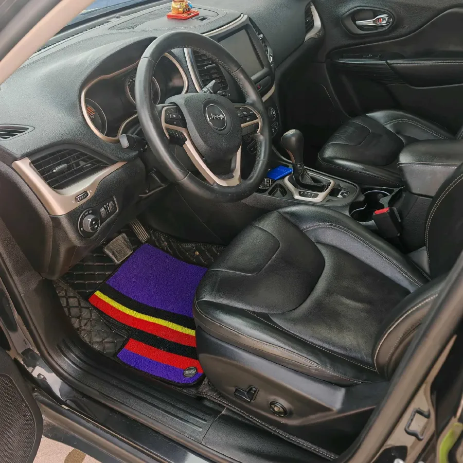 2017 Jeep Cherokee 2.0L 155HP L4 9AT,autocango,china used car exporter,china ev exporter,chinese used car exporter,chinese used ev exporter