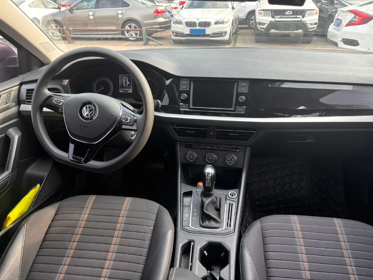 2018 Skoda Karoq 1.4T 150HP L4 7DCT,autocango,china used car exporter,china ev exporter,chinese used car exporter,chinese used ev exporter